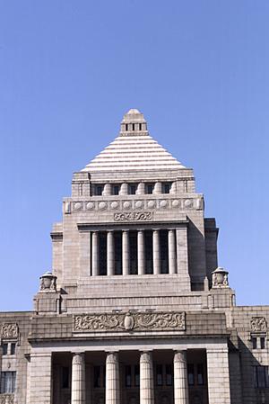 効率的な労働保険手続きとは？江戸川区の中小企業経営者必見のポイント